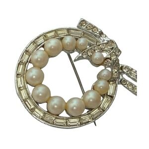 Silver Tone Faux Pearl Rhinestone Wreath Bow Brooch Pin Mid Century Vtg